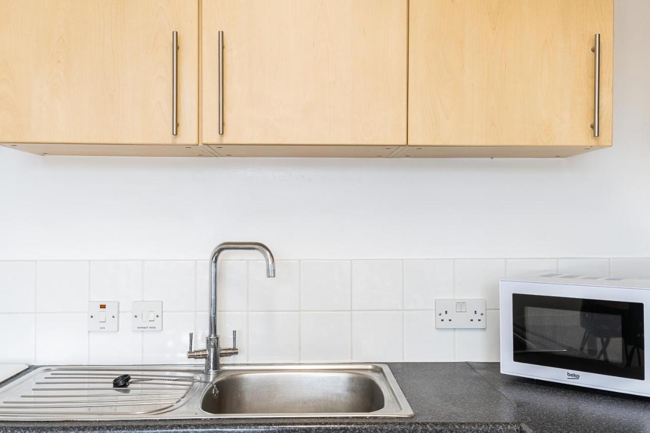 En Suite Rooms, Gillingham - Sk Εξωτερικό φωτογραφία