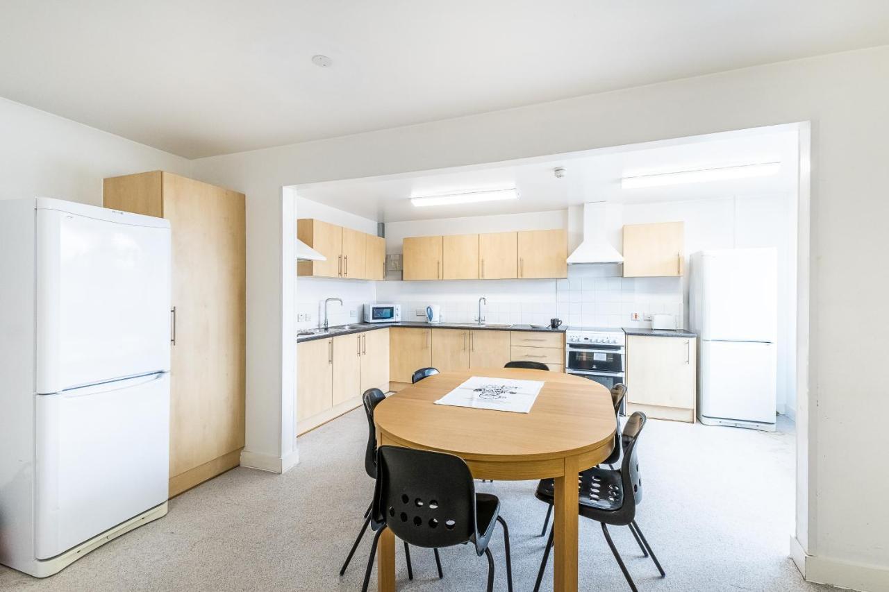 En Suite Rooms, Gillingham - Sk Εξωτερικό φωτογραφία