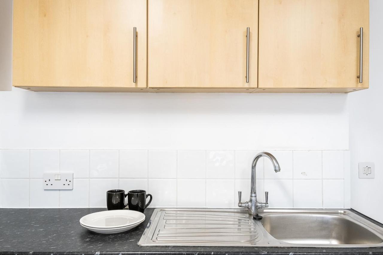 En Suite Rooms, Gillingham - Sk Εξωτερικό φωτογραφία