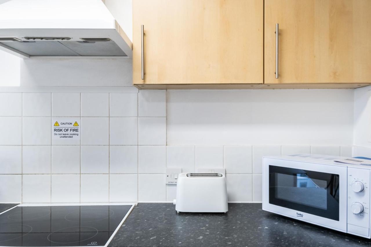 En Suite Rooms, Gillingham - Sk Εξωτερικό φωτογραφία