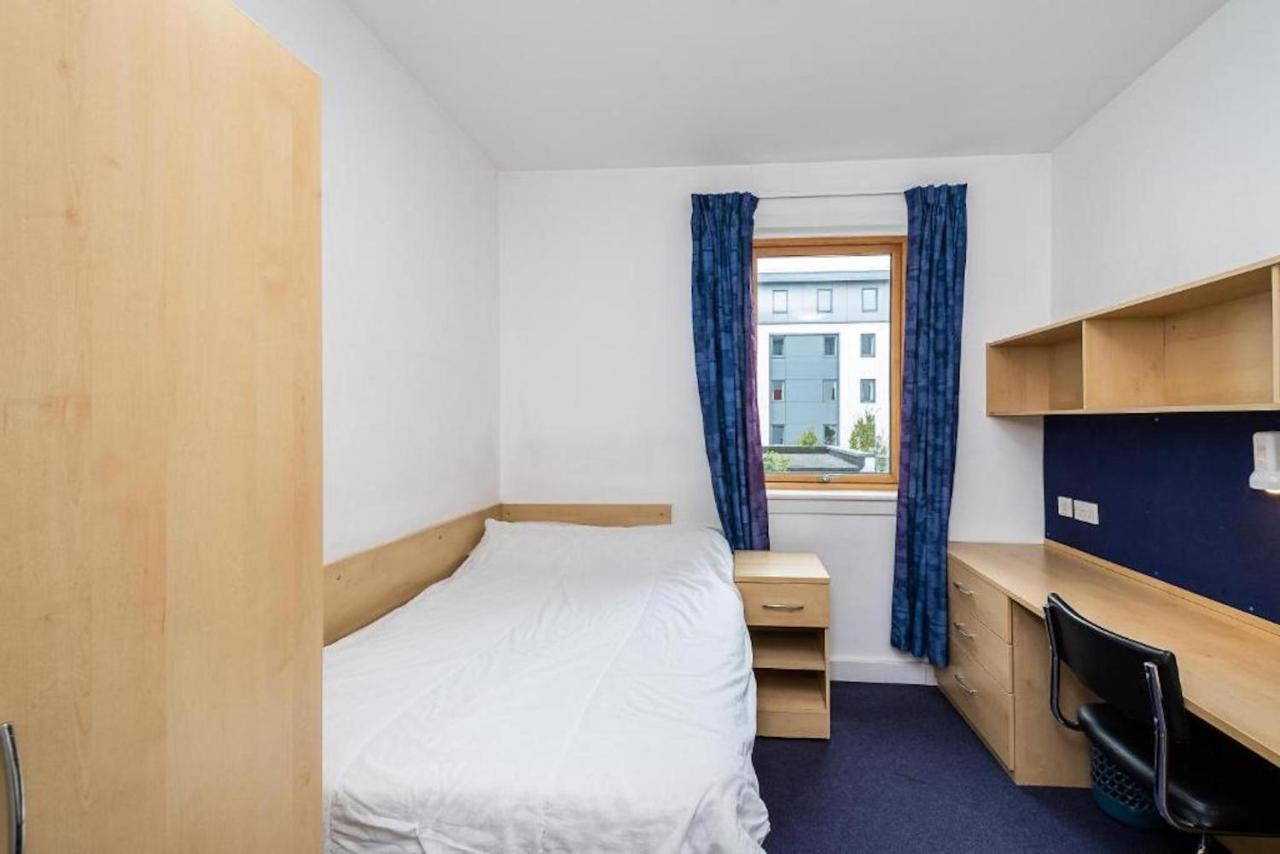 En Suite Rooms, Gillingham - Sk Εξωτερικό φωτογραφία